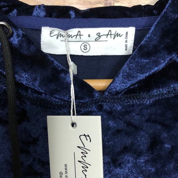 NWT LF Emma & Sam Crushed Velvet Hoodie - Picture 5 of 9